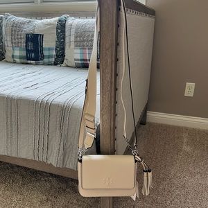 Thea Web Flap crossbody